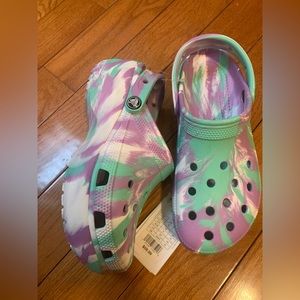 Crocs Marbled Platform
